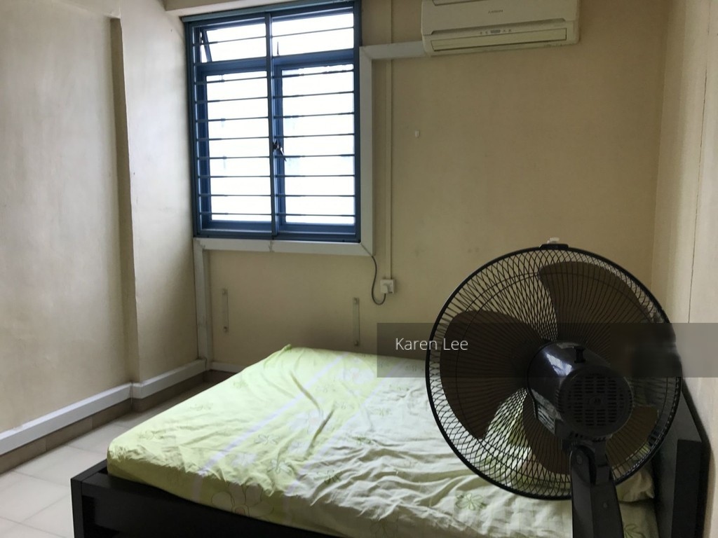 Hougang Avenue 8 thumbnail photo